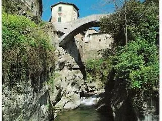 狄莫拉卡萨尤金妮亚酒店 罗洛·丘芬纳