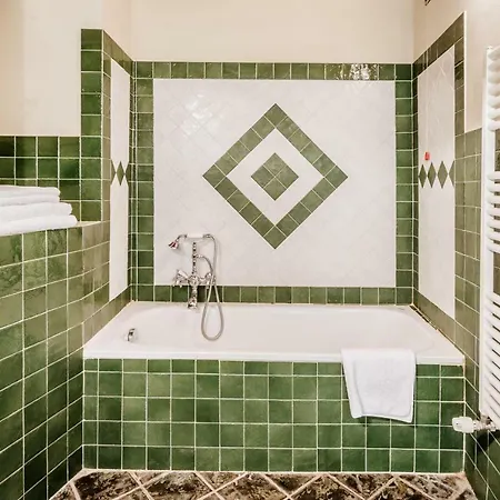 狄莫拉卡萨尤金妮亚酒店 酒店 3*