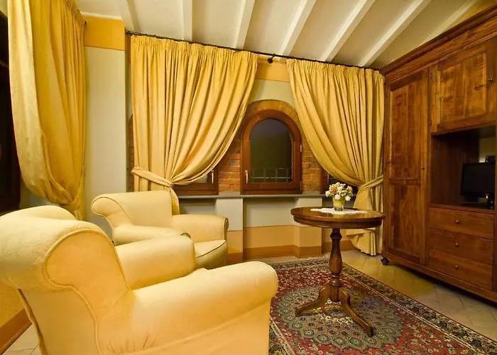 Dimora Casa Eugenia فندق 3*