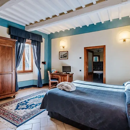 Hotel Dimora Casa Eugenia 3*